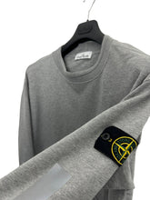 Lade das Bild in den Galerie-Viewer, Stone Island Reflective Pullover
