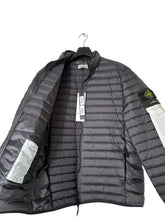 Lade das Bild in den Galerie-Viewer, Stone Island Nylon Down TC
