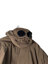 Lade das Bild in den Galerie-Viewer, CP Company Nycra Daunenjacke
