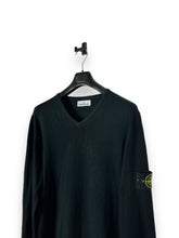 Lade das Bild in den Galerie-Viewer, Stone Island V-Neck Pullover
