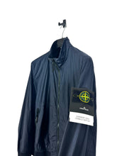 Lade das Bild in den Galerie-Viewer, Stone Island Garment Dyed Crinkle Reps NY
