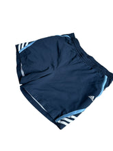 Lade das Bild in den Galerie-Viewer, Adidas Shorts
