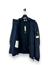 Lade das Bild in den Galerie-Viewer, Stone Island Garment Dyed Crinkle Reps NY
