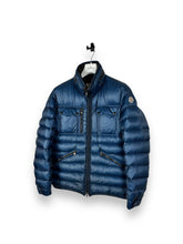 Lade das Bild in den Galerie-Viewer, Moncler Light Daunenjacke
