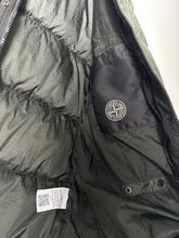 Lade das Bild in den Galerie-Viewer, Stone Island Garment Dyed Daunenjacke
