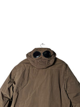 Lade das Bild in den Galerie-Viewer, CP Company Nycra Daunenjacke
