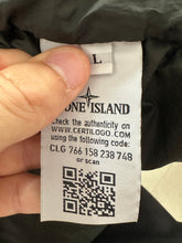 Lade das Bild in den Galerie-Viewer, Stone Island Garment Dyed Daunenjacke
