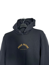 Lade das Bild in den Galerie-Viewer, Fred Perry Hoodie
