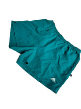 Lade das Bild in den Galerie-Viewer, Adidas Shorts
