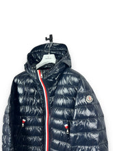 Lade das Bild in den Galerie-Viewer, Moncler Light Daunenjacke
