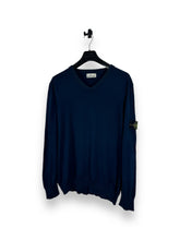 Lade das Bild in den Galerie-Viewer, Stone Island V-Neck Pullover
