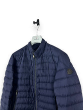 Lade das Bild in den Galerie-Viewer, Moncler Light Daunenjacke
