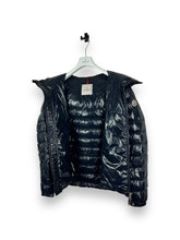 Lade das Bild in den Galerie-Viewer, Moncler Light Daunenjacke
