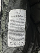 Lade das Bild in den Galerie-Viewer, Stone Island Garment Dyed Daunenjacke
