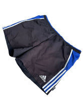 Lade das Bild in den Galerie-Viewer, Adidas Shorts
