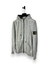 Lade das Bild in den Galerie-Viewer, Stone Island Sweatjacke
