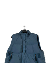 Lade das Bild in den Galerie-Viewer, Stone Island Garment Dyed Daunenweste
