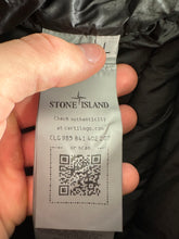 Lade das Bild in den Galerie-Viewer, Stone Island Nylon Down TC
