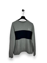 Lade das Bild in den Galerie-Viewer, Fred Perry Sweater
