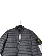 Lade das Bild in den Galerie-Viewer, Stone Island Nylon Down TC
