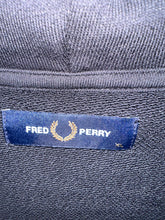 Lade das Bild in den Galerie-Viewer, Fred Perry Hoodie
