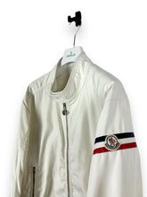 Lade das Bild in den Galerie-Viewer, Moncler Windjacke
