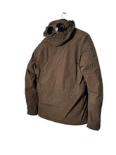 Lade das Bild in den Galerie-Viewer, CP Company Nycra Daunenjacke
