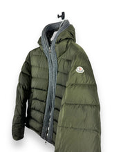 Lade das Bild in den Galerie-Viewer, Moncler Light Daunenjacke
