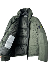 Lade das Bild in den Galerie-Viewer, Stone Island Garment Dyed Daunenjacke
