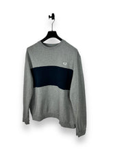 Lade das Bild in den Galerie-Viewer, Fred Perry Sweater
