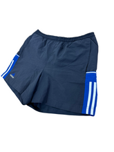 Lade das Bild in den Galerie-Viewer, Adidas Shorts
