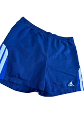 Lade das Bild in den Galerie-Viewer, Adidas Shorts
